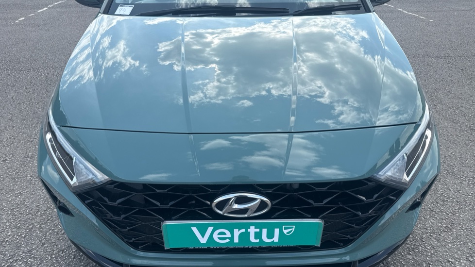 Hyundai i20 1.0T GDi 48V MHD Premium 5dr DCT Petrol Hatchback - Image 8