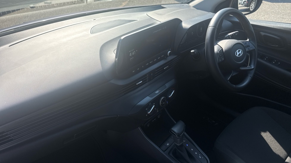 Hyundai i20 1.0T GDi Advance 5dr DCT Petrol Hatchback - Image 9