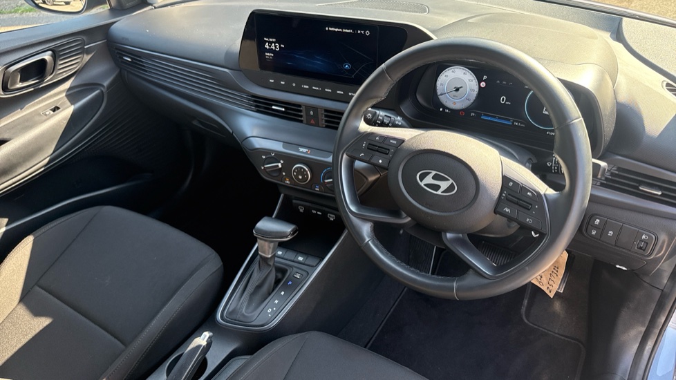 Hyundai i20 1.0T GDi Advance 5dr DCT Petrol Hatchback - Image 11