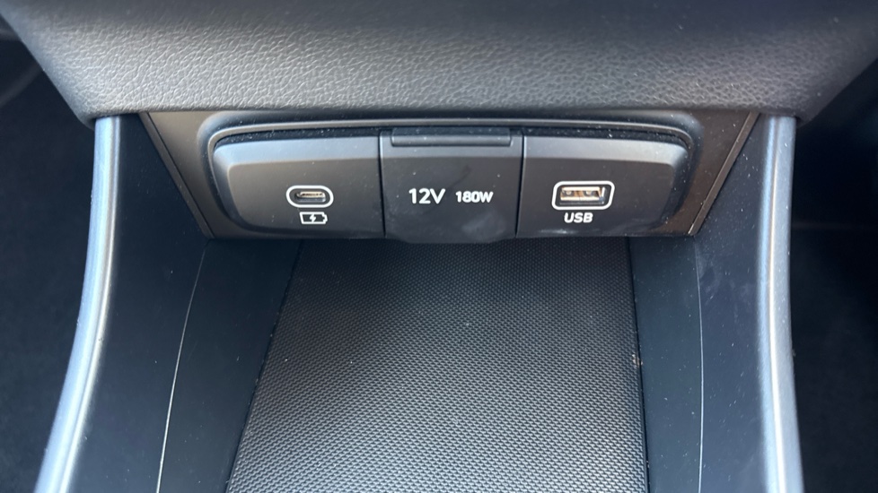 Hyundai i20 1.0T GDi Advance 5dr DCT Petrol Hatchback - Image 25