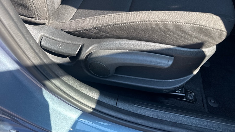 Hyundai i20 1.0T GDi Advance 5dr DCT Petrol Hatchback - Image 35