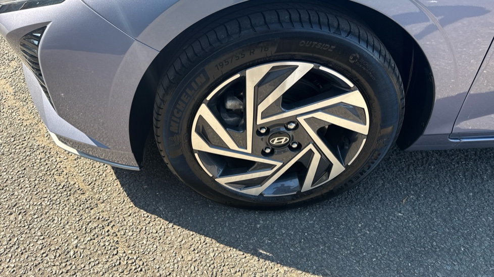 Hyundai i20 1.0T GDi Advance 5dr DCT Petrol Hatchback - Image 41