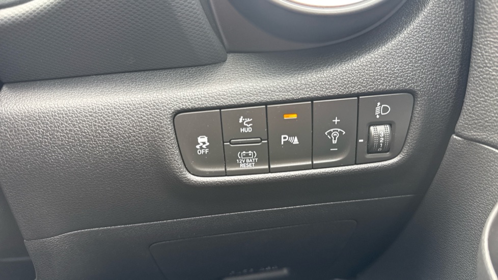 Hyundai KONA 1.6 GDi Hybrid Ultimate 5dr DCT Hybrid Hatchback - Image 38