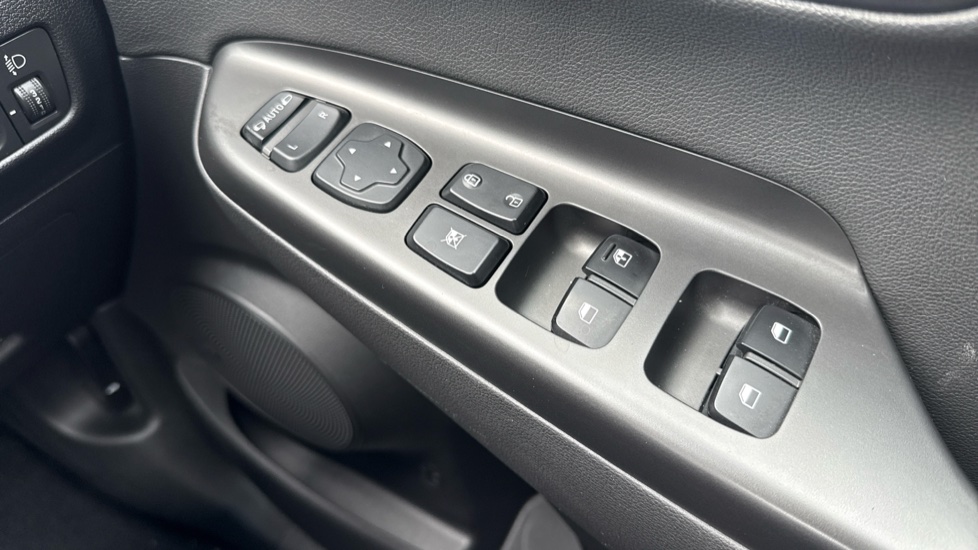 Hyundai KONA 1.6 GDi Hybrid Ultimate 5dr DCT Hybrid Hatchback - Image 39