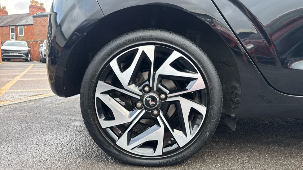 Hyundai i10 1.0 T-GDi N Line 5dr Petrol Hatchback - Image 7
