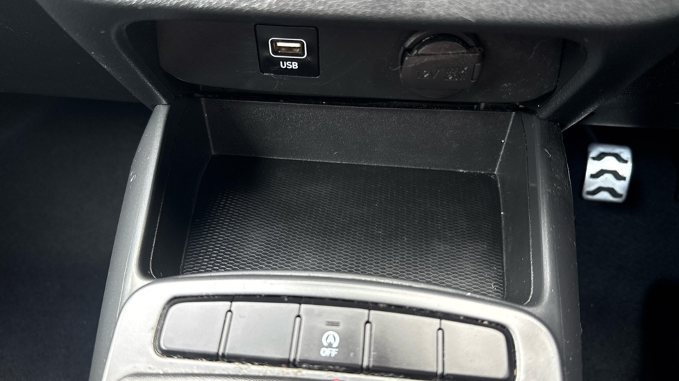 Hyundai i10 1.0 T-GDi N Line 5dr Petrol Hatchback - Image 26