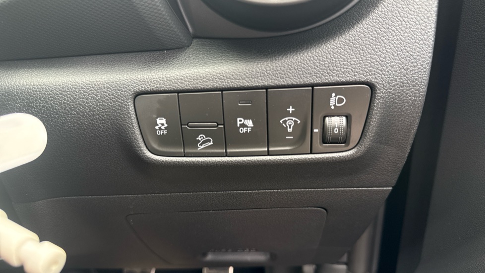 Hyundai KONA 1.0 TGDi 48V MHEV N Line 5dr Petrol Hatchback - Image 35