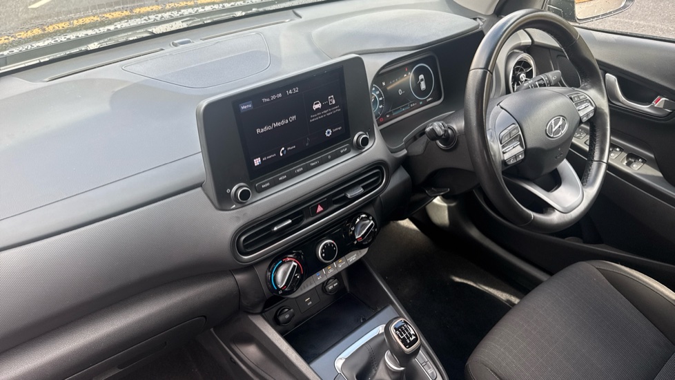 Hyundai KONA 1.0 TGDi 48V MHEV SE Connect 5dr Petrol Hatchback - Image 9