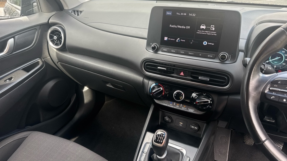 Hyundai KONA 1.0 TGDi 48V MHEV SE Connect 5dr Petrol Hatchback - Image 14