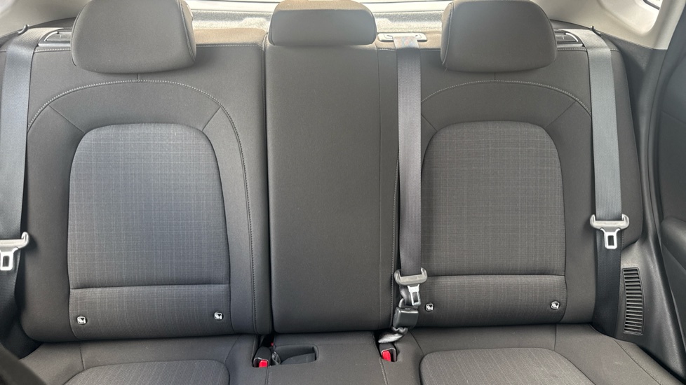 Hyundai KONA 1.0 TGDi 48V MHEV SE Connect 5dr Petrol Hatchback - Image 15