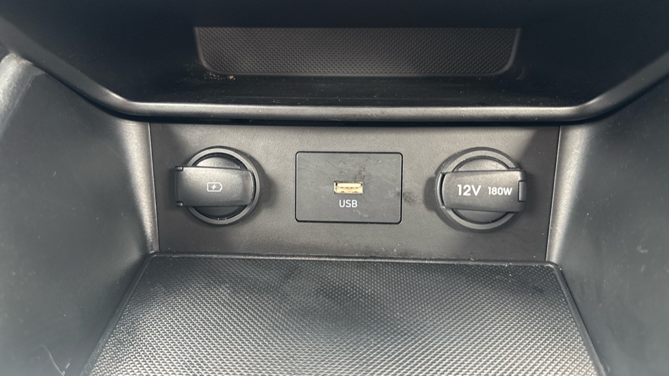 Hyundai KONA 1.0 TGDi 48V MHEV SE Connect 5dr Petrol Hatchback - Image 26