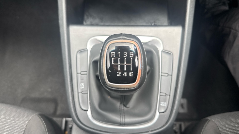 Hyundai KONA 1.0 TGDi 48V MHEV SE Connect 5dr Petrol Hatchback - Image 27