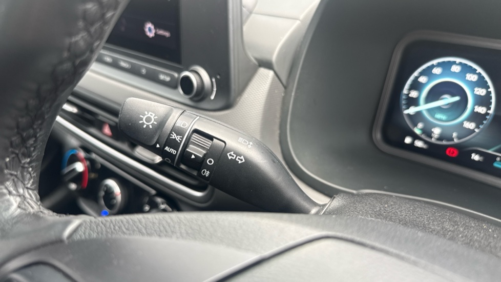 Hyundai KONA 1.0 TGDi 48V MHEV SE Connect 5dr Petrol Hatchback - Image 33