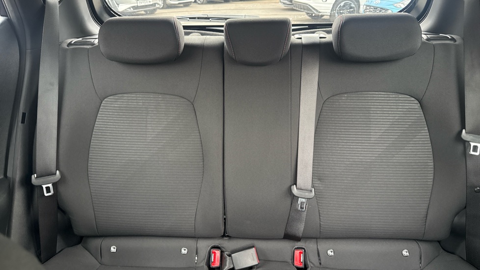 Hyundai i10 1.0 T-GDi N Line 5dr Petrol Hatchback - Image 15