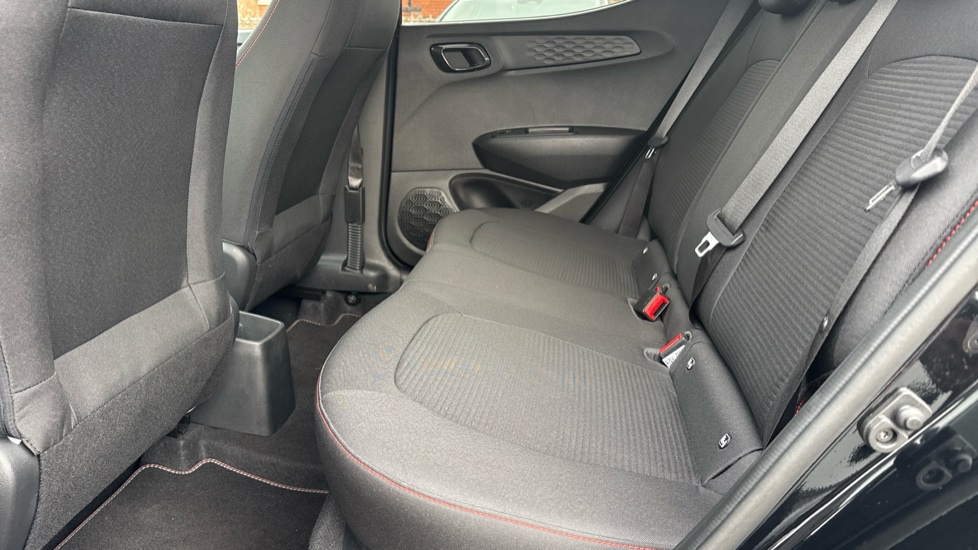 Hyundai i10 1.0 T-GDi N Line 5dr Petrol Hatchback - Image 16