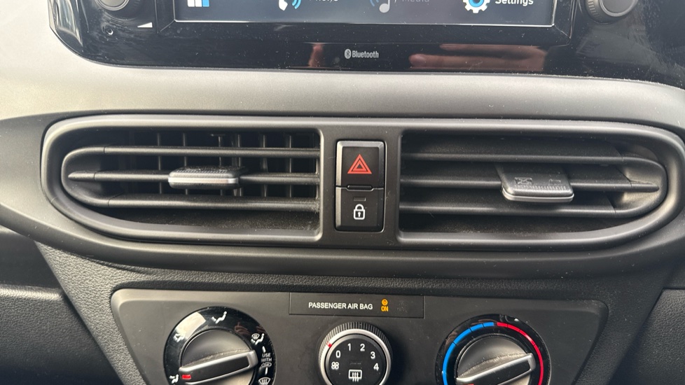 Hyundai i10 1.0 T-GDi N Line 5dr Petrol Hatchback - Image 25