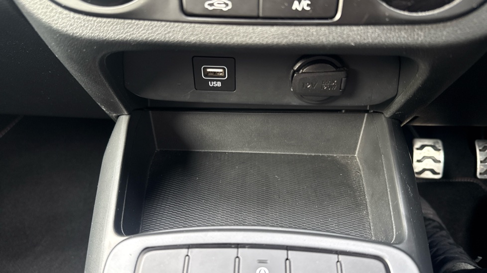 Hyundai i10 1.0 T-GDi N Line 5dr Petrol Hatchback - Image 27