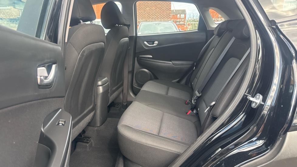 Hyundai KONA 1.0 TGDi 48V MHEV SE Connect 5dr Petrol Hatchback - Image 16