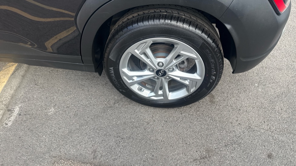 Hyundai KONA 1.0 TGDi 48V MHEV SE Connect 5dr Petrol Hatchback - Image 38