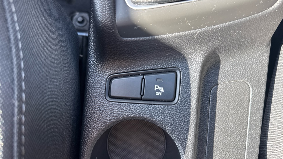 Hyundai i20 1.2 SE 5dr Petrol Hatchback - Image 29