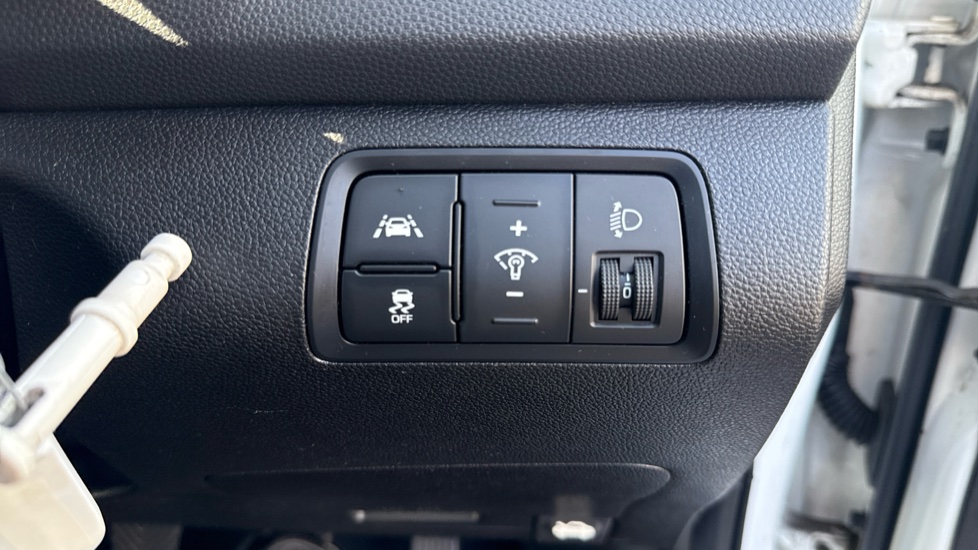 Hyundai i20 1.2 SE 5dr Petrol Hatchback - Image 36