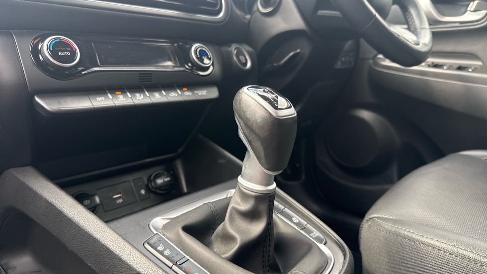 Hyundai KONA 1.0 TGDi 48V MHEV Ultimate 5dr Petrol Hatchback - Image 13