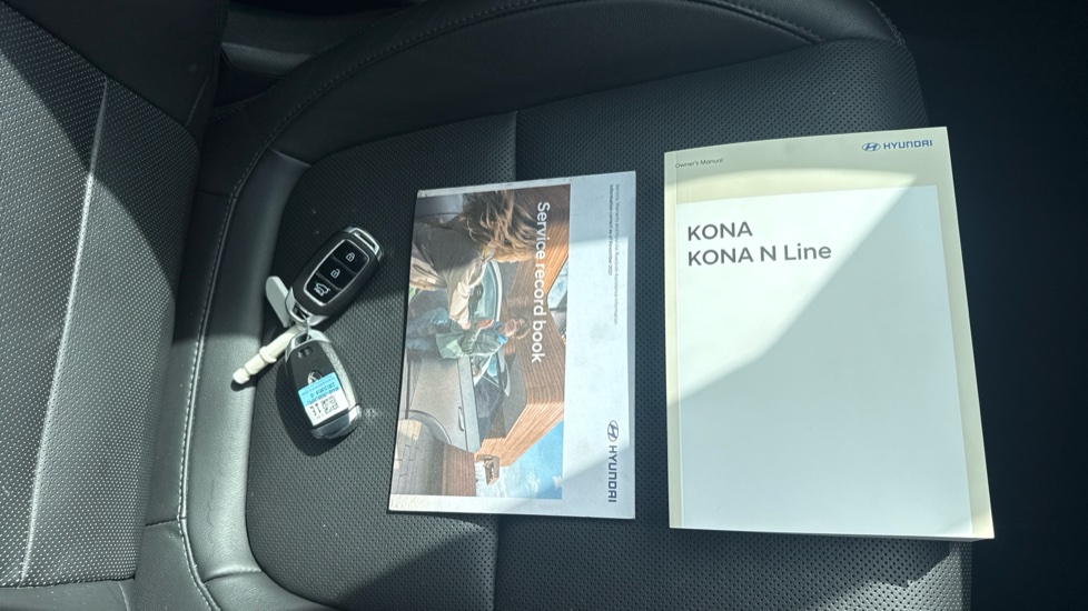 Hyundai KONA 1.0 TGDi 48V MHEV Ultimate 5dr Petrol Hatchback - Image 19