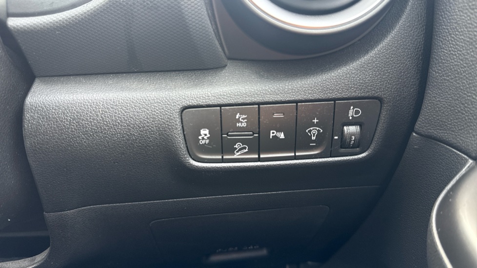 Hyundai KONA 1.0 TGDi 48V MHEV Ultimate 5dr Petrol Hatchback - Image 36