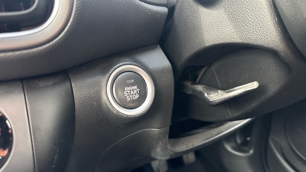 Hyundai KONA 1.0 TGDi 48V MHEV Ultimate 5dr Petrol Hatchback - Image 37