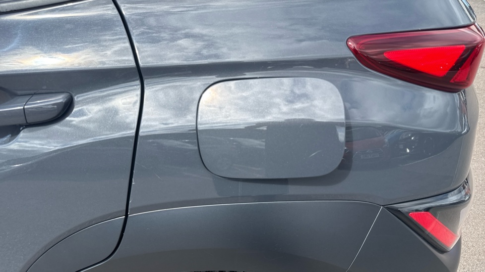 Hyundai KONA 1.0 TGDi 48V MHEV Ultimate 5dr Petrol Hatchback - Image 45