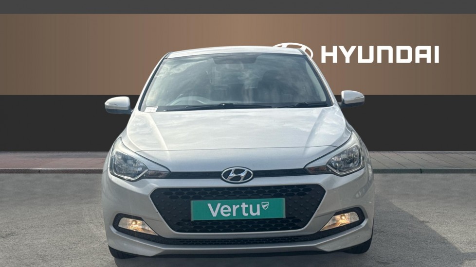 Hyundai i20 1.2 Blue Drive S 5dr Petrol Hatchback - Image 3