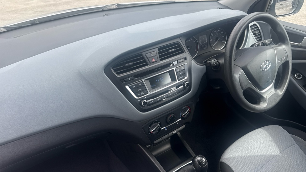 Hyundai i20 1.2 Blue Drive S 5dr Petrol Hatchback - Image 9