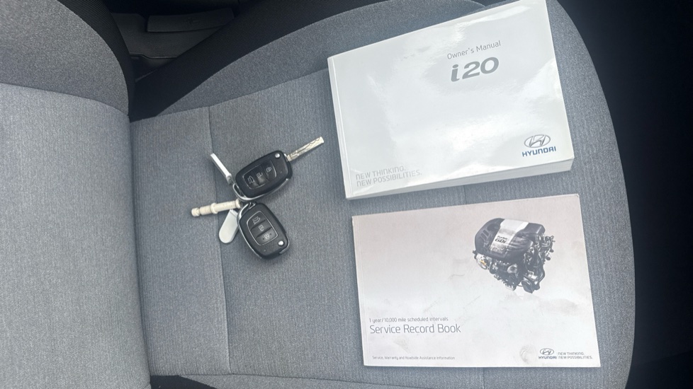 Hyundai i20 1.2 Blue Drive S 5dr Petrol Hatchback - Image 19