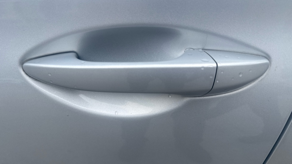 Hyundai i20 1.2 Blue Drive S 5dr Petrol Hatchback - Image 40
