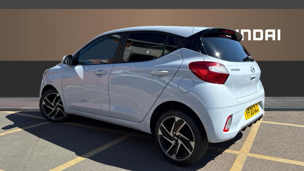 Hyundai i10 1.2 MPi Premium 5dr Petrol Hatchback - Image 2