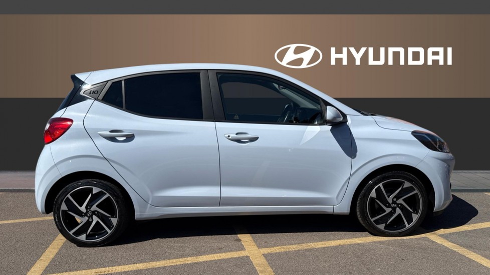 Hyundai i10 1.2 MPi Premium 5dr Petrol Hatchback - Image 5