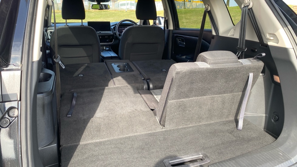 Nissan X-Trail 1.5 E-Power E-4orce 213 N-Connecta 5dr 7Seat Auto Hybrid Station Wagon - Image 30