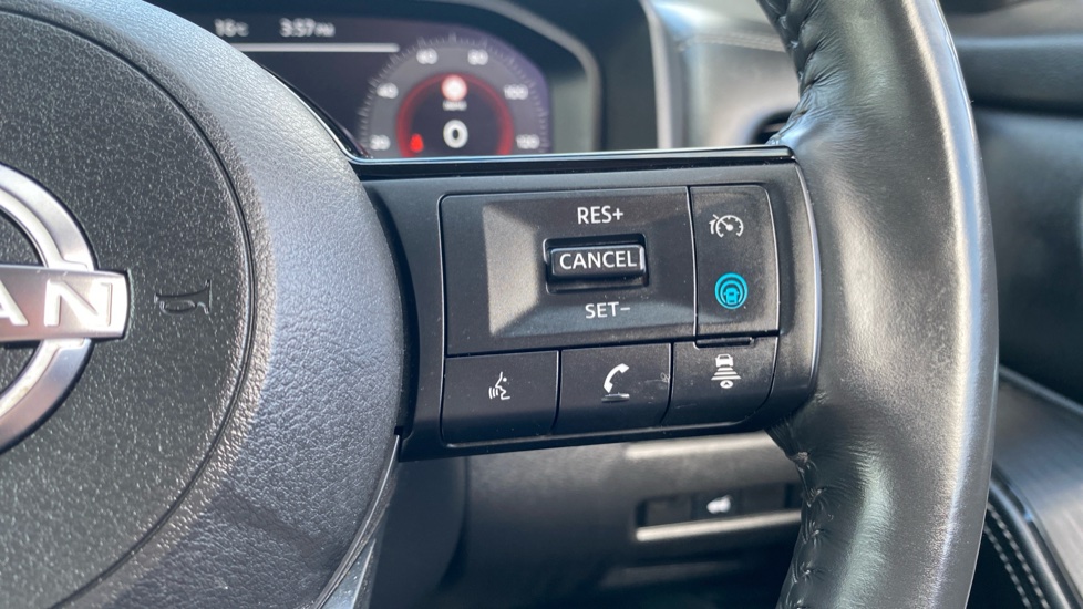 Nissan X-Trail 1.5 E-Power E-4orce 213 N-Connecta 5dr 7Seat Auto Hybrid Station Wagon - Image 35