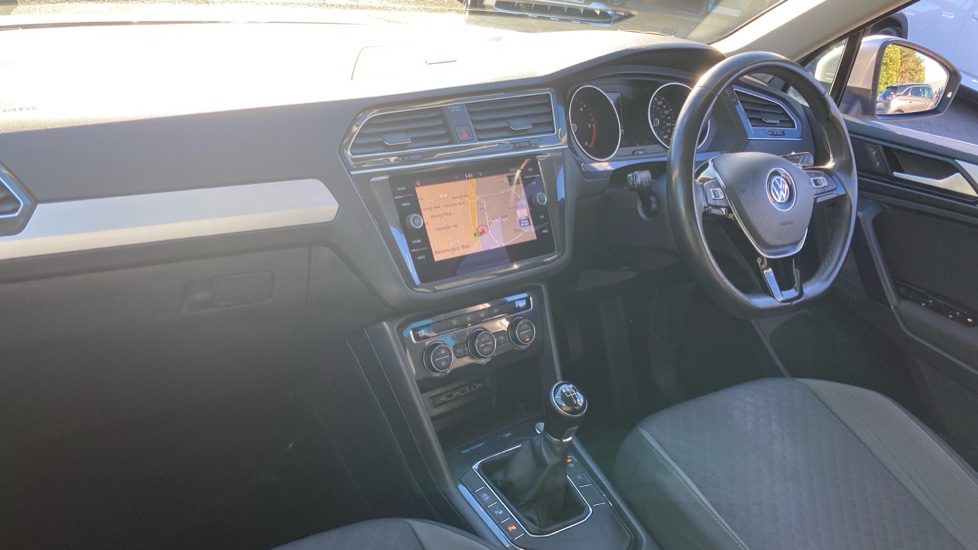 Volkswagen Tiguan 2.0 TDi 150 Match 5dr Diesel Estate - Image 9