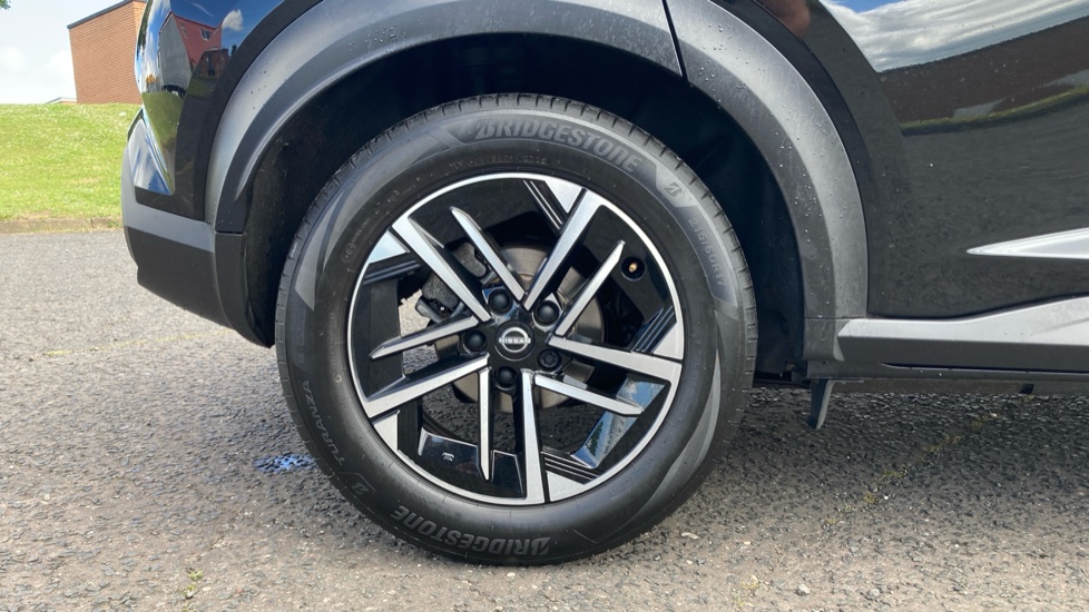 Nissan Juke 1.6 Hybrid N-Connecta 5dr Auto Hybrid Hatchback - Image 7