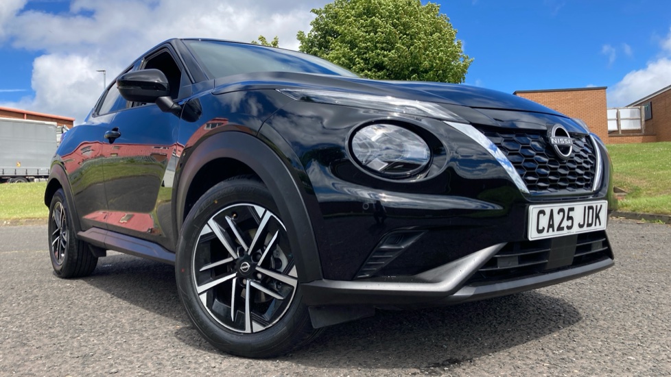 Nissan Juke 1.6 Hybrid N-Connecta 5dr Auto Hybrid Hatchback - Image 8
