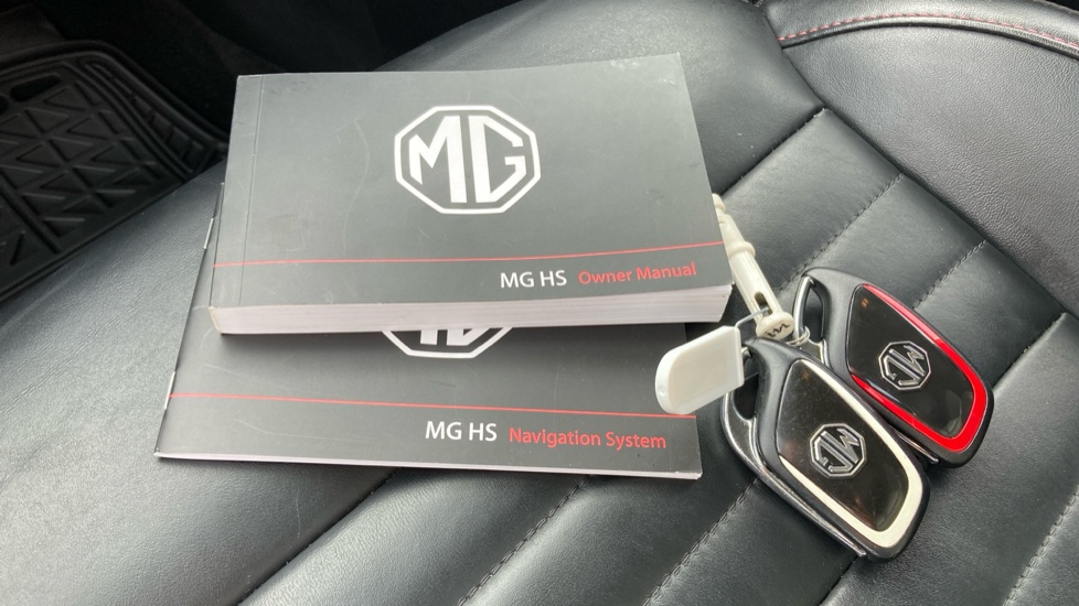 MG HS 1.5 T-GDI Trophy 5dr Petrol Hatchback - Image 20