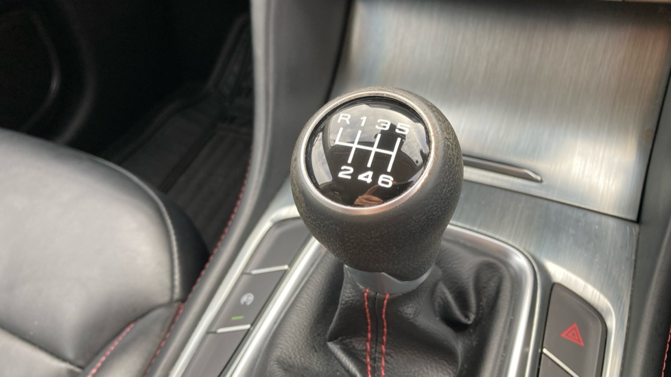 MG HS 1.5 T-GDI Trophy 5dr Petrol Hatchback - Image 35