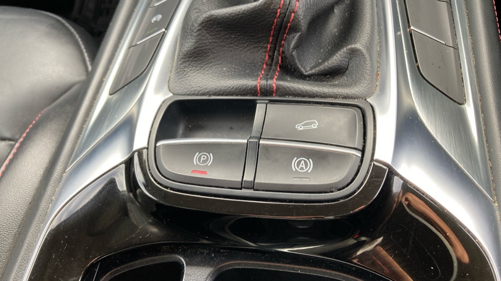 MG HS 1.5 T-GDI Trophy 5dr Petrol Hatchback - Image 36