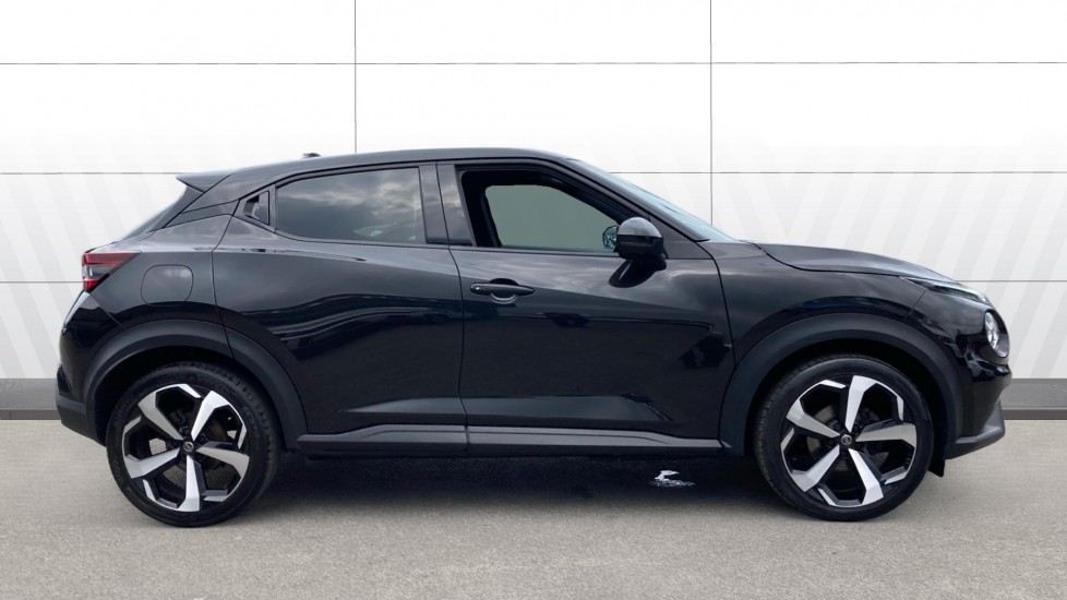 Nissan Juke 1.0 DiG-T 114 Tekna 5dr Petrol Hatchback - Image 5