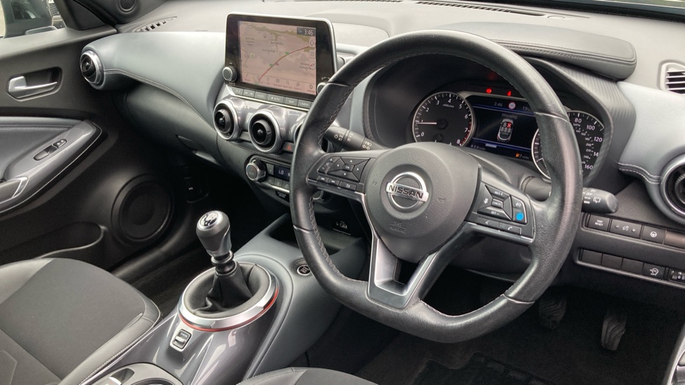 Nissan Juke 1.0 DiG-T 114 Tekna 5dr Petrol Hatchback - Image 11