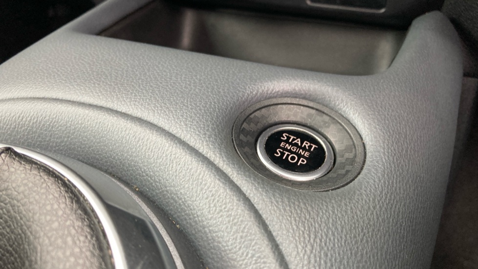 Nissan Juke 1.0 DiG-T 114 Tekna 5dr Petrol Hatchback - Image 29