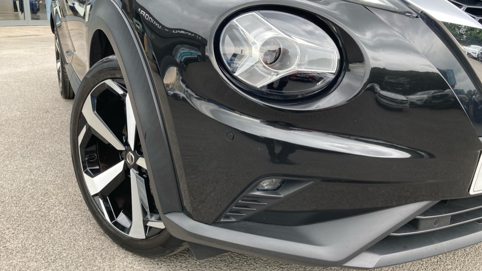 Nissan Juke 1.0 DiG-T 114 Tekna 5dr Petrol Hatchback - Image 39