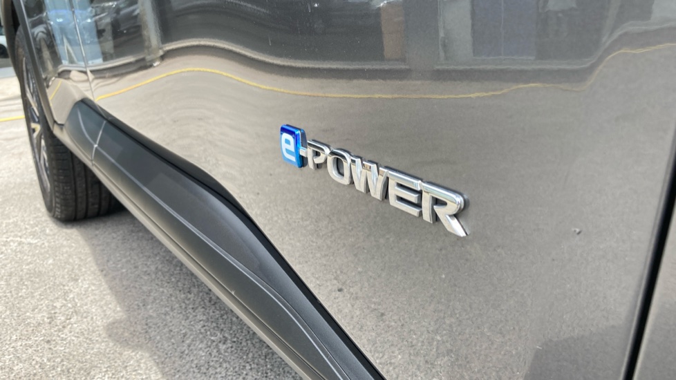 Nissan X-Trail 1.5 E-Power E-4orce 213 Acenta Prem 5dr 7 St Auto Hybrid Station Wagon - Image 21