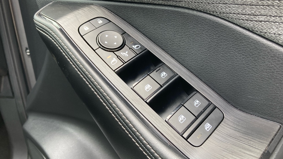 Nissan X-Trail 1.5 E-Power E-4orce 213 Acenta Prem 5dr 7 St Auto Hybrid Station Wagon - Image 28